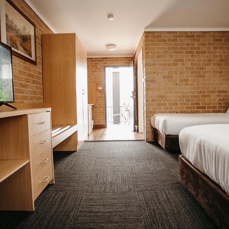 Colonial Motel リッチモンド エクステリア 写真