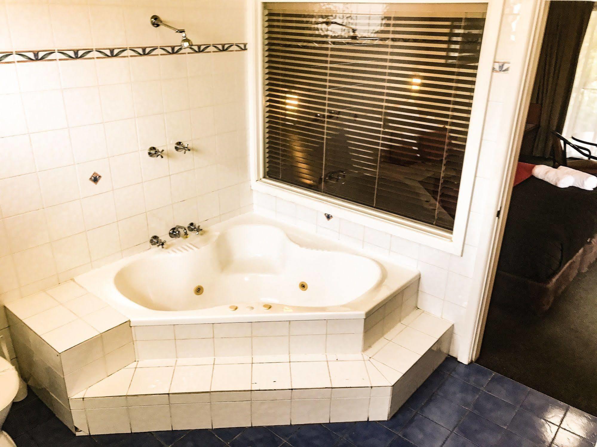 Colonial Motel リッチモンド エクステリア 写真